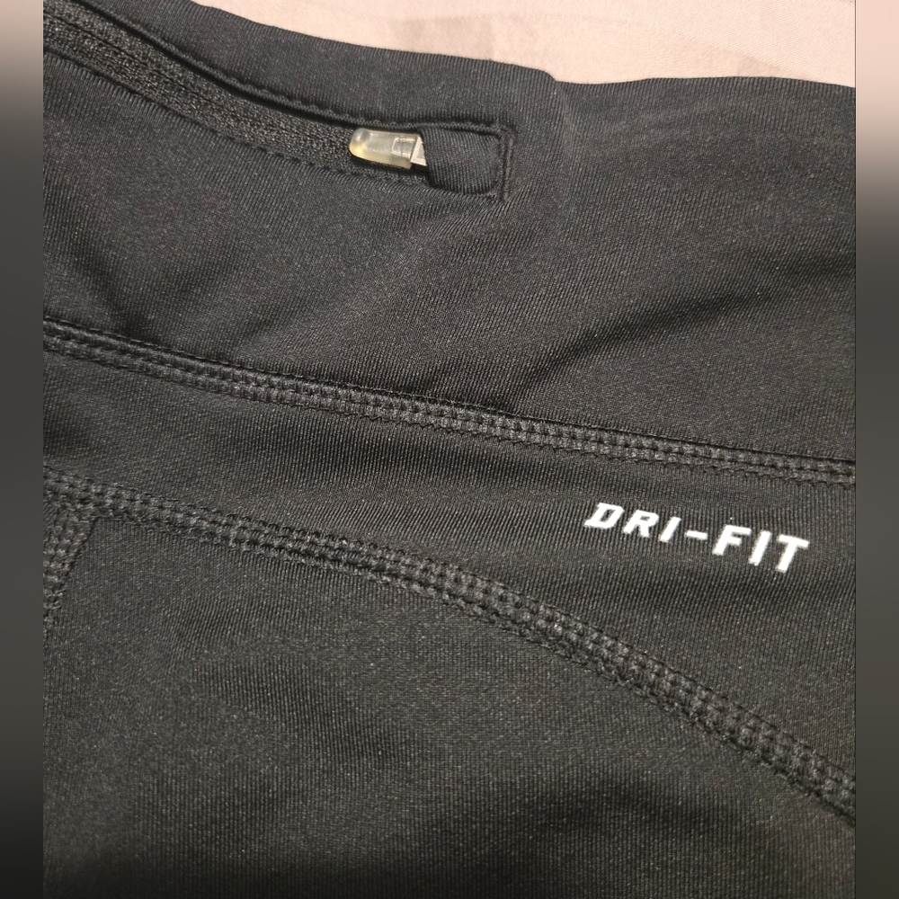 Nike Women's Element Shield Running Tights. Size XS. - Picture 4 of 11